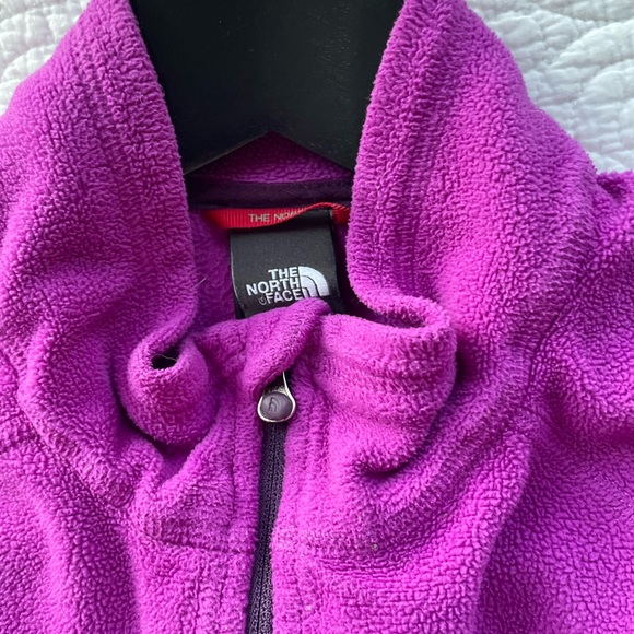 The North Face Fleece 1/4 Zip Pullover Medium - Picture 3 of 7